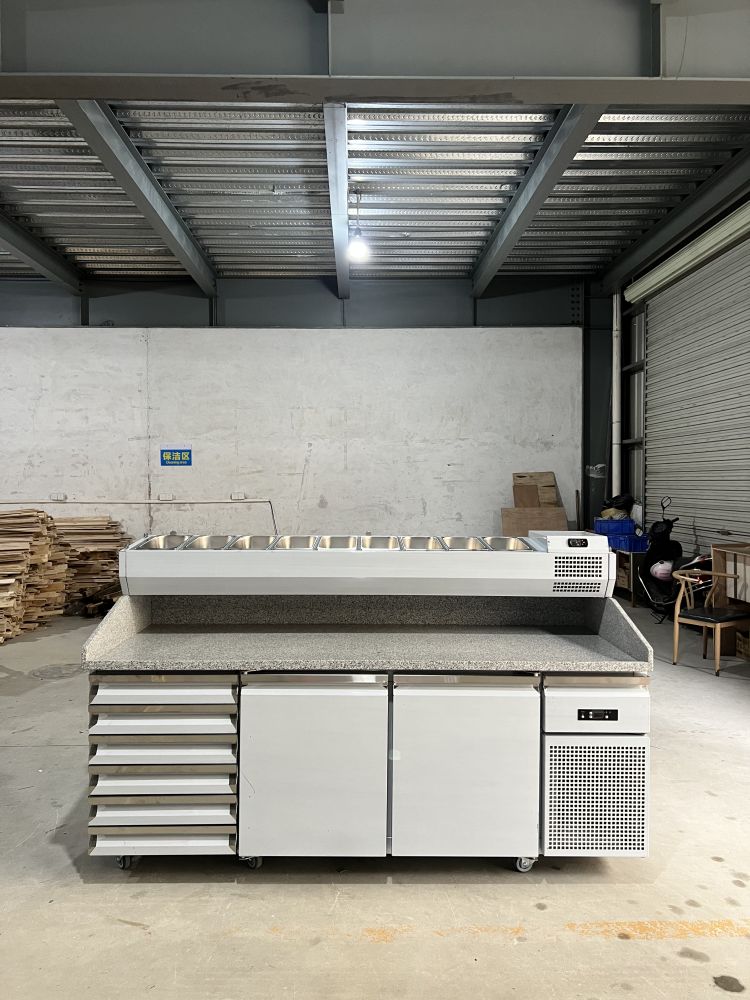 Tavolo Refrigerato per Prepara - Commercial Kitchen Vent recensione e prezzo